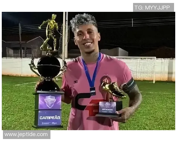 足球明星总裁究竟是哪个传奇人物引发球迷热议和关注